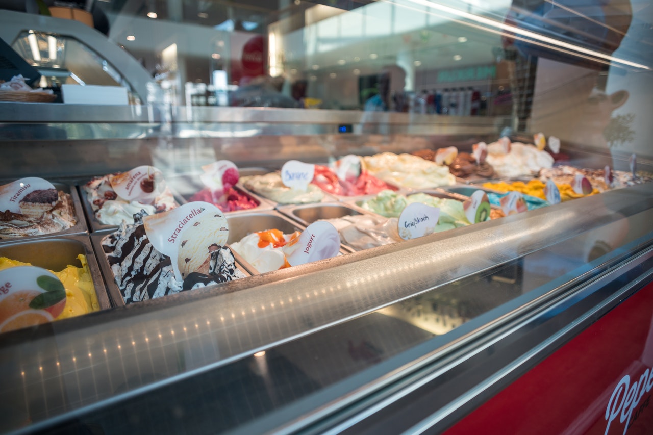 10 Reasons Why Monitoring Restaurant Refrigerators and Freezers is Essential